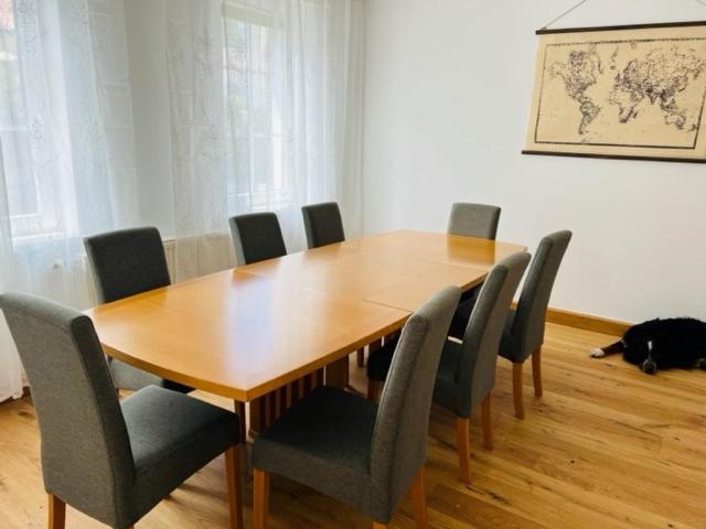 Entzuckende Kleine Vorstadtvilla 克洛斯特新堡 外观 照片